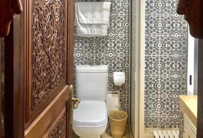 سوییت جونیور, Riad Des Nations