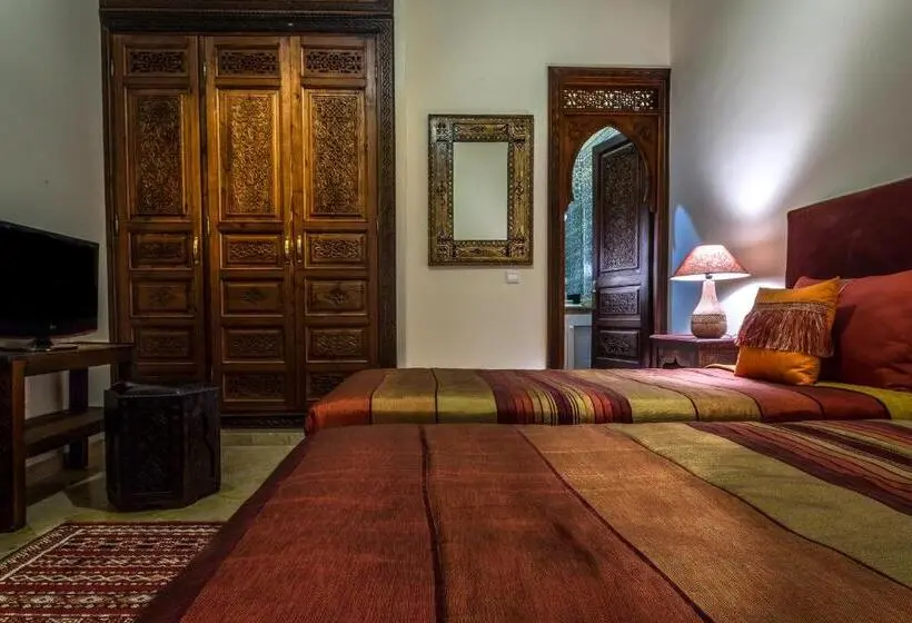 اتاق لوکس, Riad Des Nations