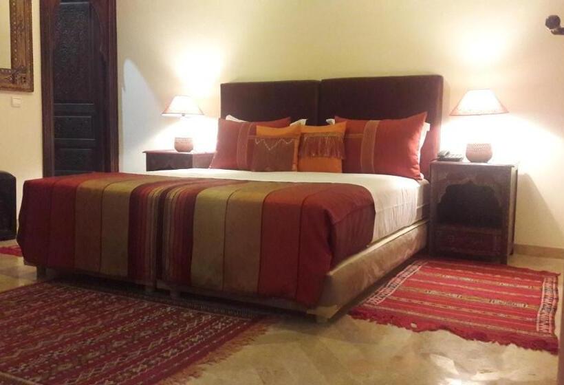 اتاق لوکس, Riad Des Nations