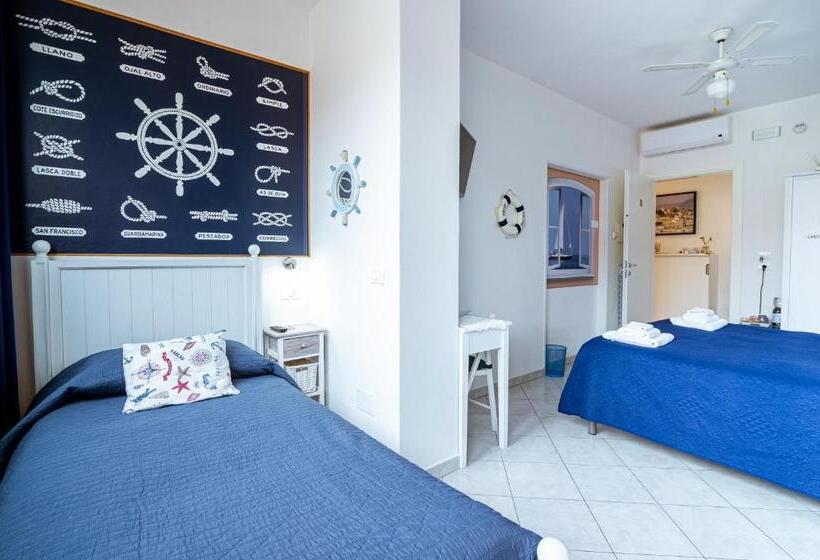 Номер Стандарт Трехместный, 6 In Centro Guest House