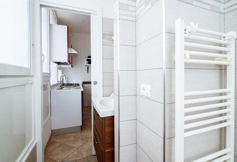 ファミリールーム, 6 In Centro Guest House