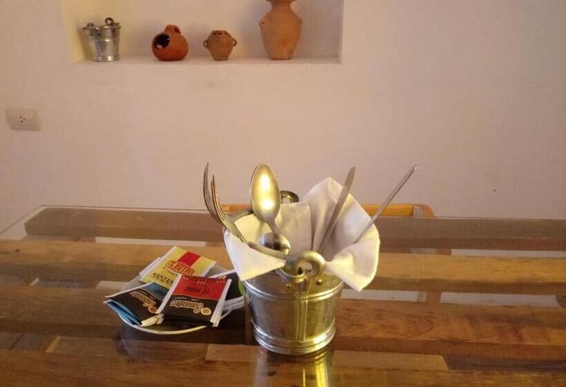 سوئیت با وان آب گرم, Hospedaje Venka Urubamba Hostel