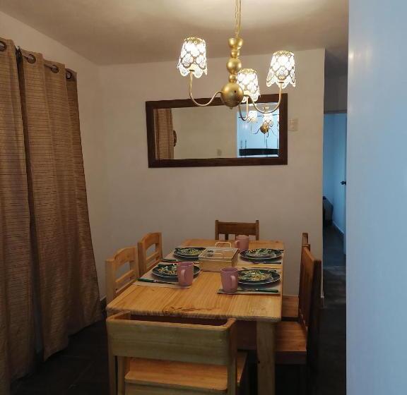 آپارتمان 2 خوابه, Hospedaje Venka Urubamba Hostel