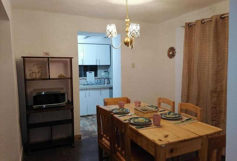 آپارتمان 2 خوابه, Hospedaje Venka Urubamba Hostel