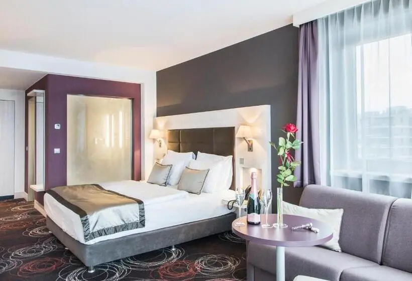 اتاق لوکس, Aura Hotel Adults Only