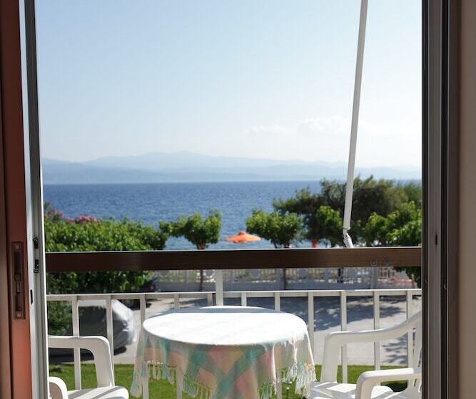 Номер Стандарт Вид на Море, Pansion Akrogiali