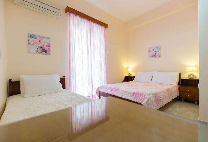 Номер Стандарт Вид на Сад, Pansion Akrogiali