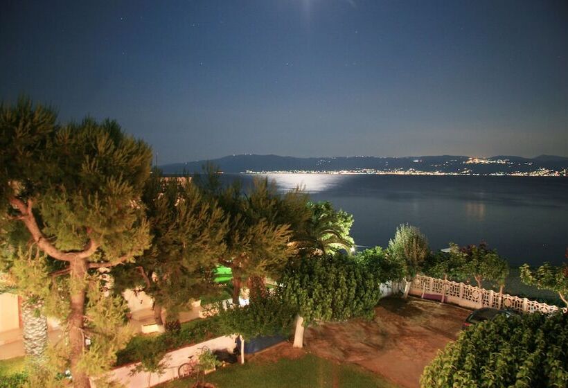 Номер Стандарт Вид на Море, Pansion Akrogiali