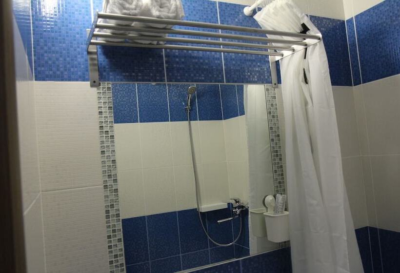 اتاق استاندارد, Asti