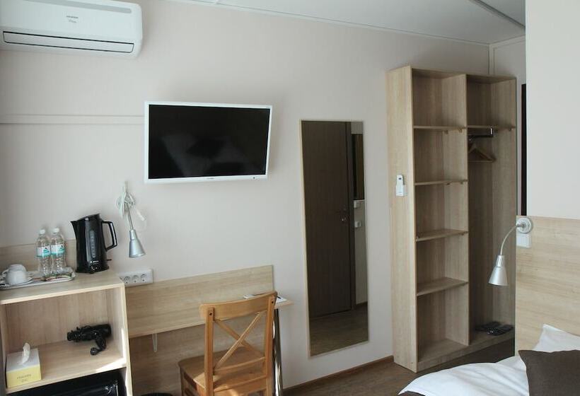 اتاق استاندارد, Asti