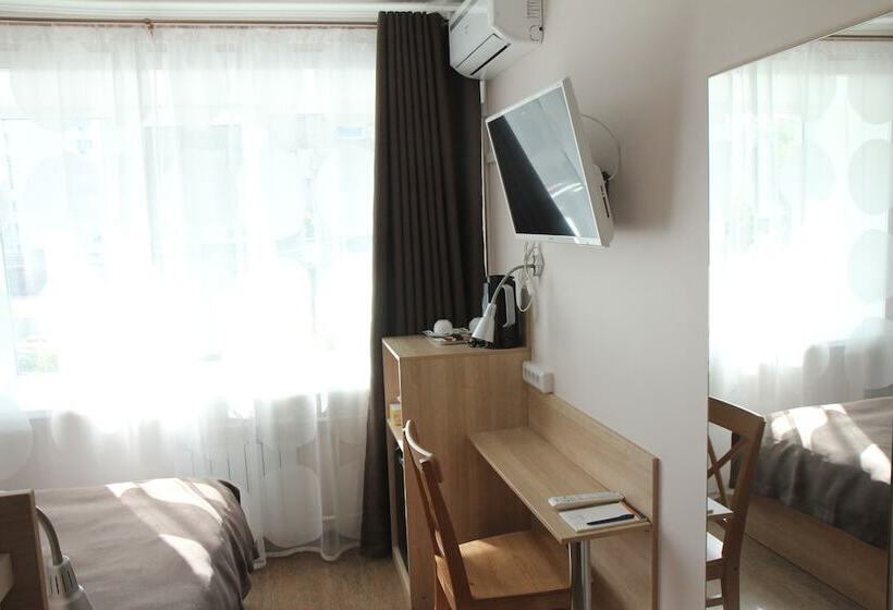 اتاق استاندارد, Asti