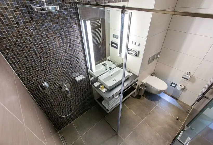 اتاق استاندارد, Aura Hotel Adults Only