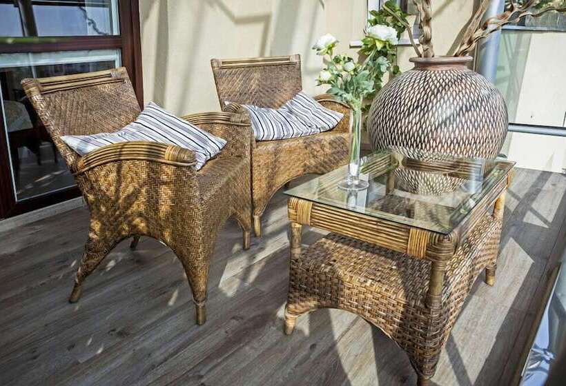 ビジネスルーム, Centrum With Free Parking