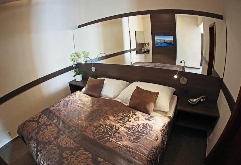 １ベッドルームのスーペリアアパートメント, Centrum With Free Parking