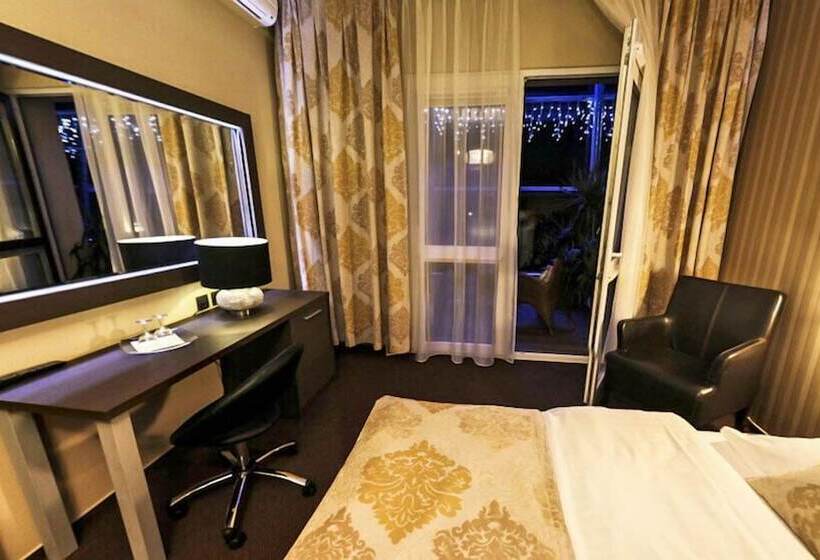 テラス付きデラックスルーム, Centrum With Free Parking