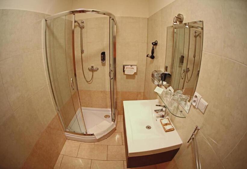 ビジネスルーム, Centrum With Free Parking