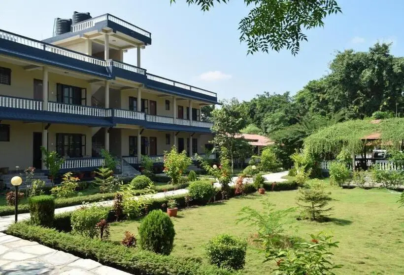 Deluxe Room Mountain View, Chitwan Village Resort