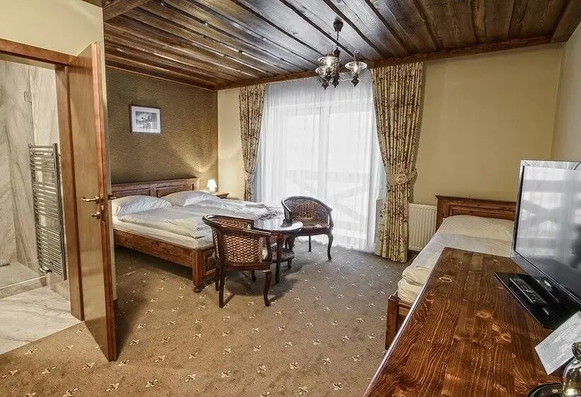 Standard Kolmen Hengen Huone, Horsky Hotel Encian Donovaly