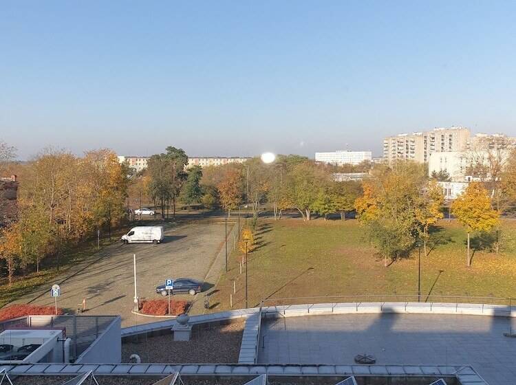 غرفة كلاسيكية فردية, Loft 1898