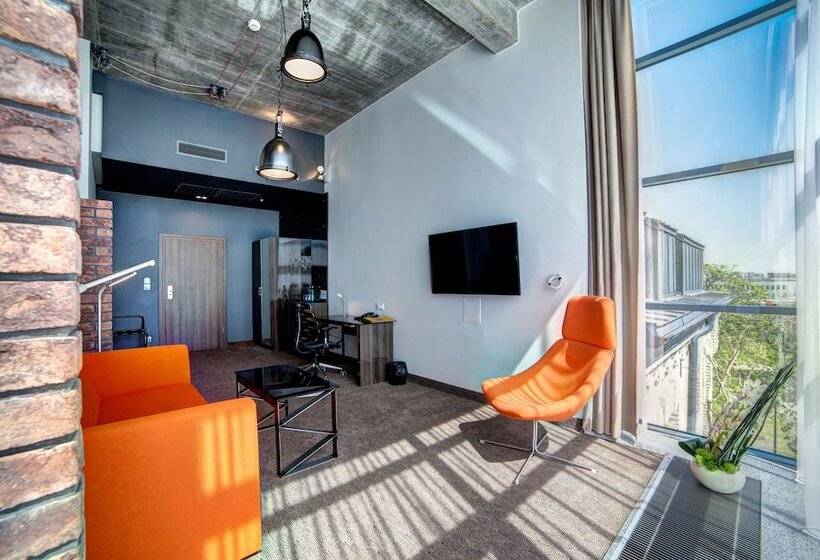 إستوديو قياسى, Loft 1898