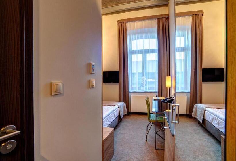 غرفة إقتصادية فردية, Loft 1898