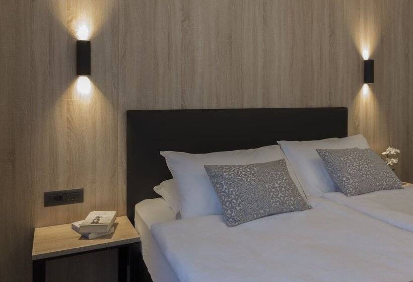 חדר סטנדרט, Tourist