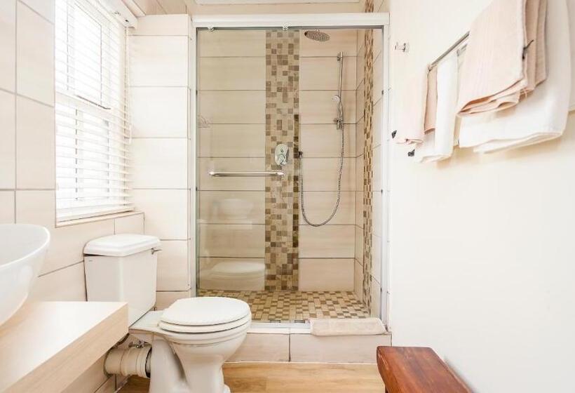 غرفة قياسية, Lady Loch Country House