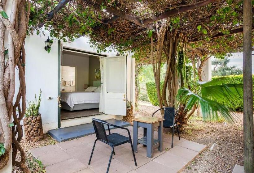 חדר אקונומי, Lady Loch Country House