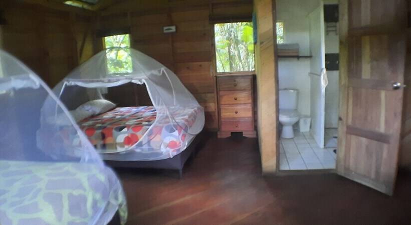 کلبه دلوکس, Mombacho Lodge