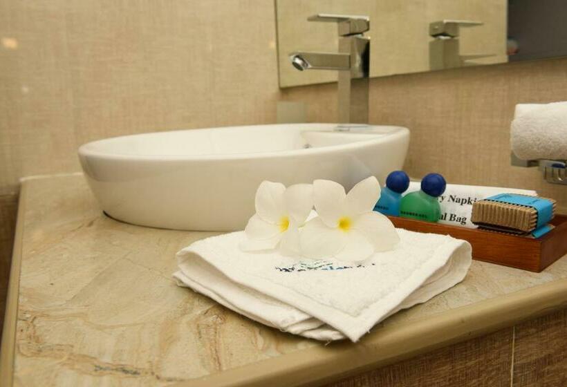 Номер Deluxe, Wavelength