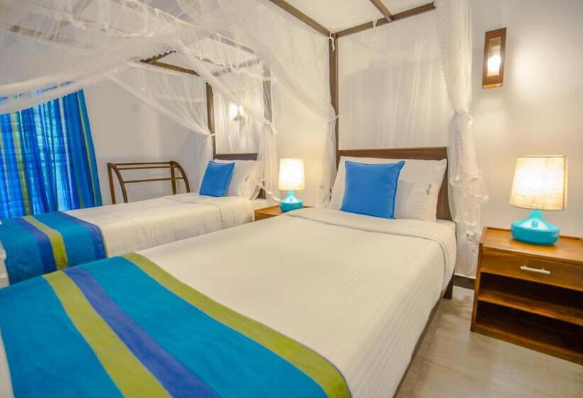 Номер Deluxe, Wavelength