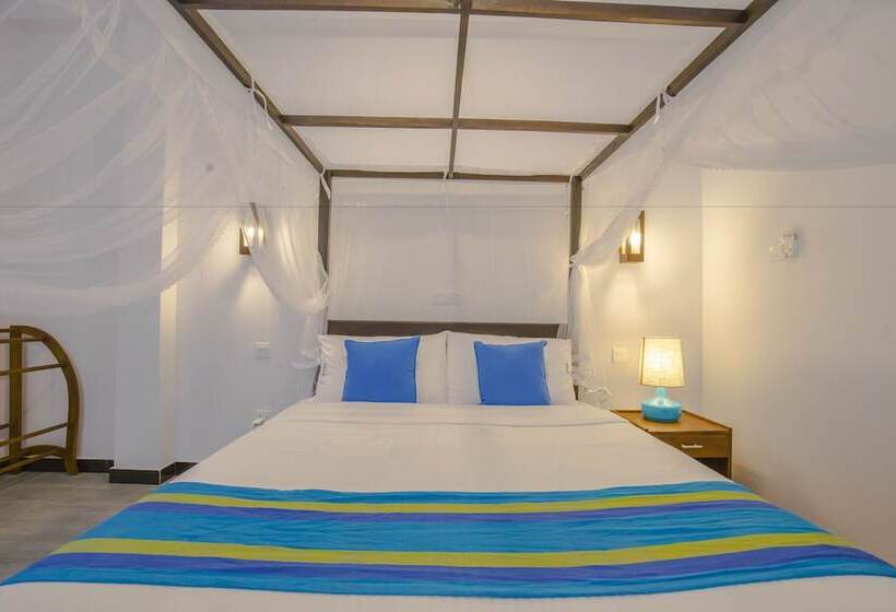 Номер Deluxe, Wavelength