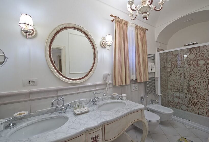 Номер Deluxe Вид на Море, Villa Corallium