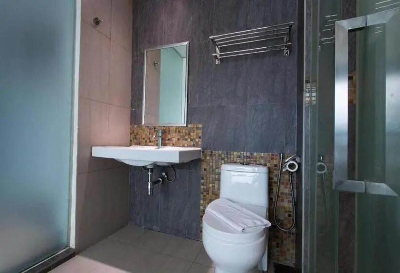 デラックスルーム, 99  Bandar Puteri Puchong