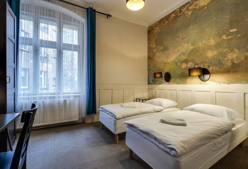 اتاق عادی, Sentral Apartments