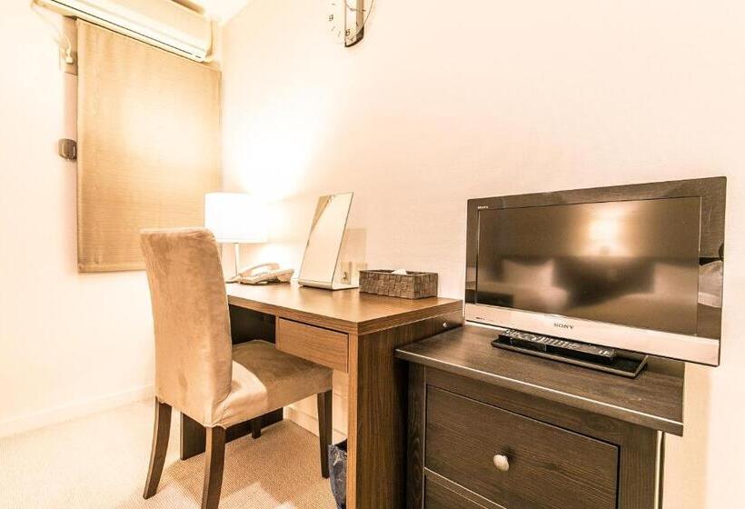 Номер Стандарт Трехместный, Petit Hotel Enchante