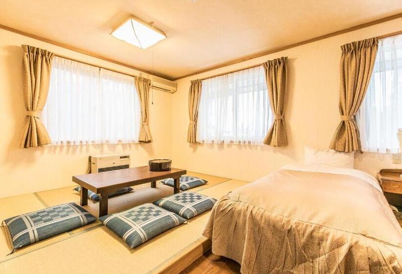 4인용 스탠다드 룸, Petit Hotel Enchante