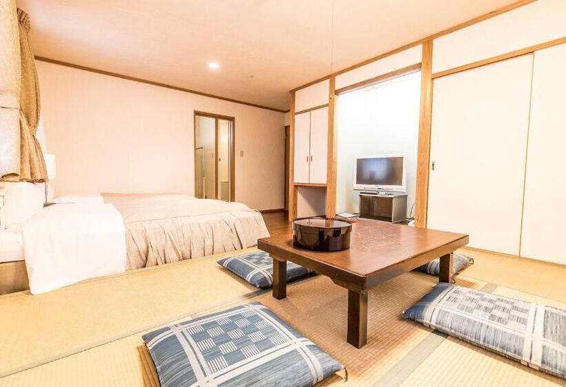 4인용 스탠다드 룸, Petit Hotel Enchante