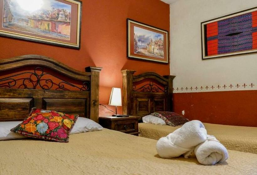 اتاق استاندارد سه نفره, Posada De San Carlos La Calzada