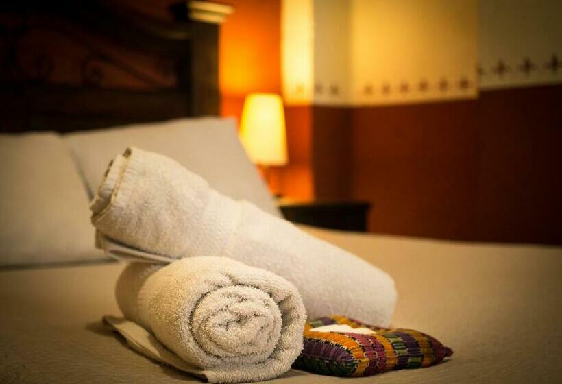 اتاق خانوادگی, Posada De San Carlos La Calzada