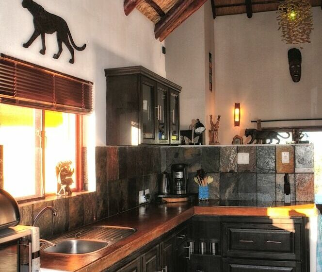 带露台两卧住房, Yingwe