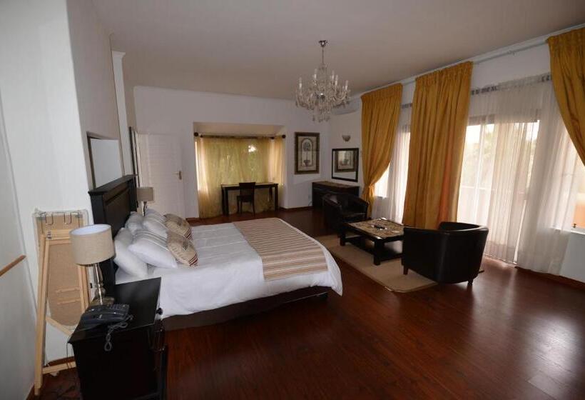 סוויטה, Attaché Guest Lodge & Health Spa