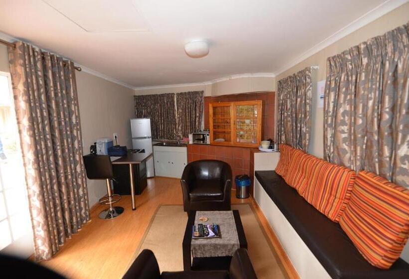 בית, חדר שינה 1, Attaché Guest Lodge & Health Spa