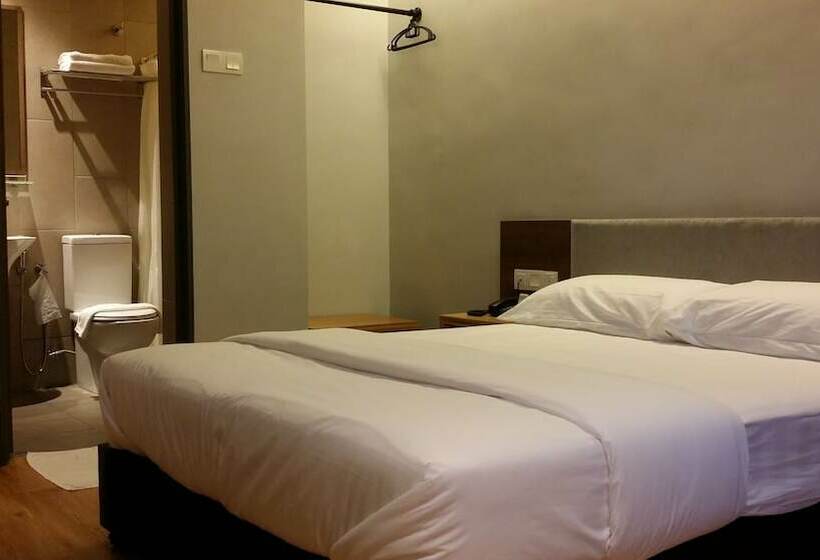 이그제큐티브 룸, Go