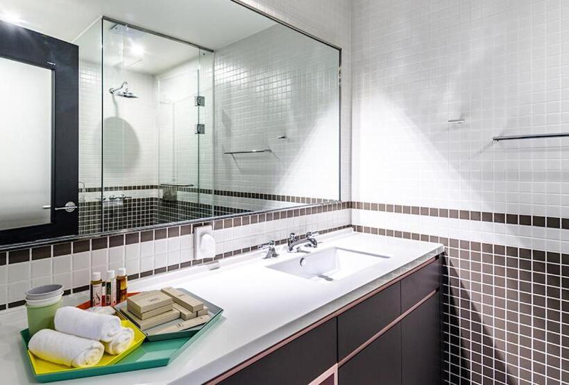 Quarto standard, Jeju Bricks