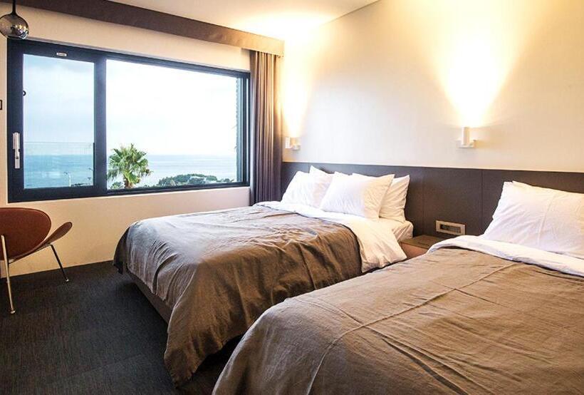 Quarto deluxe vista mar, Jeju Bricks