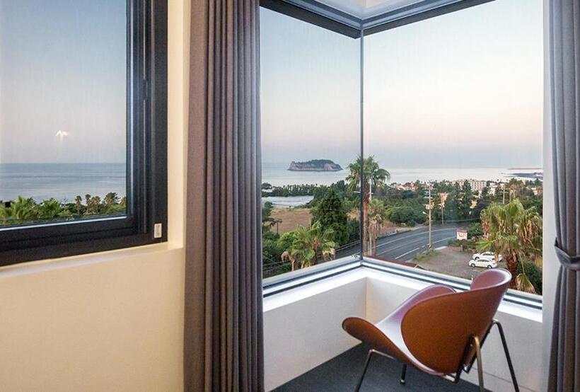 Quarto deluxe vista mar, Jeju Bricks