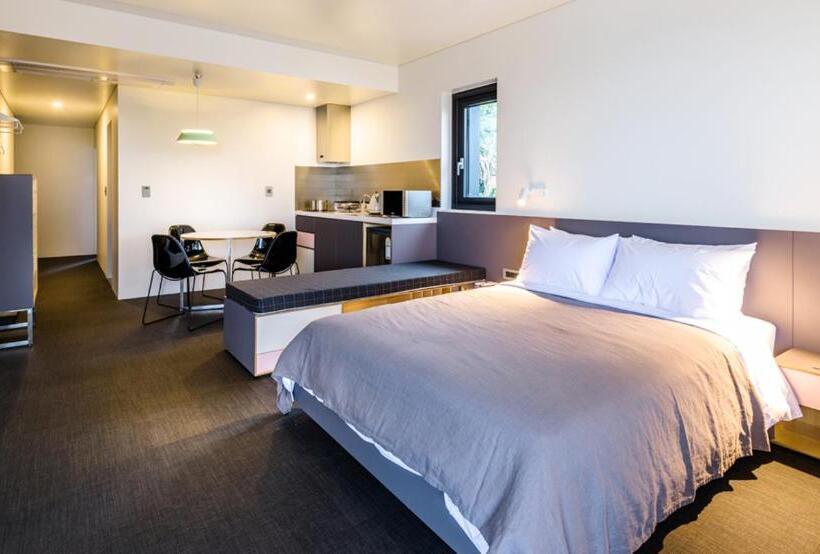 Suite Vista Mar, Jeju Bricks