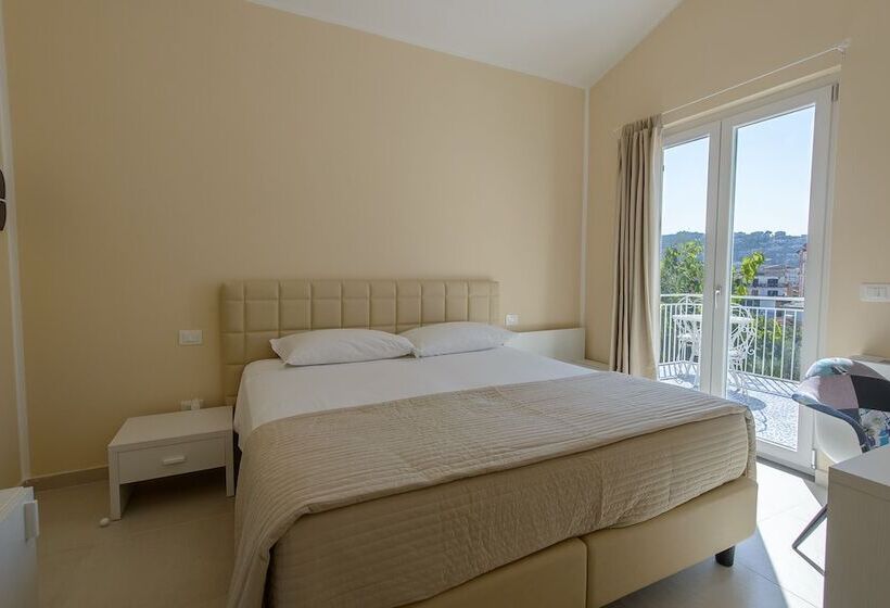 غرفة ديلوكس مطلّة علي البحر, B&b Vistamare Suite