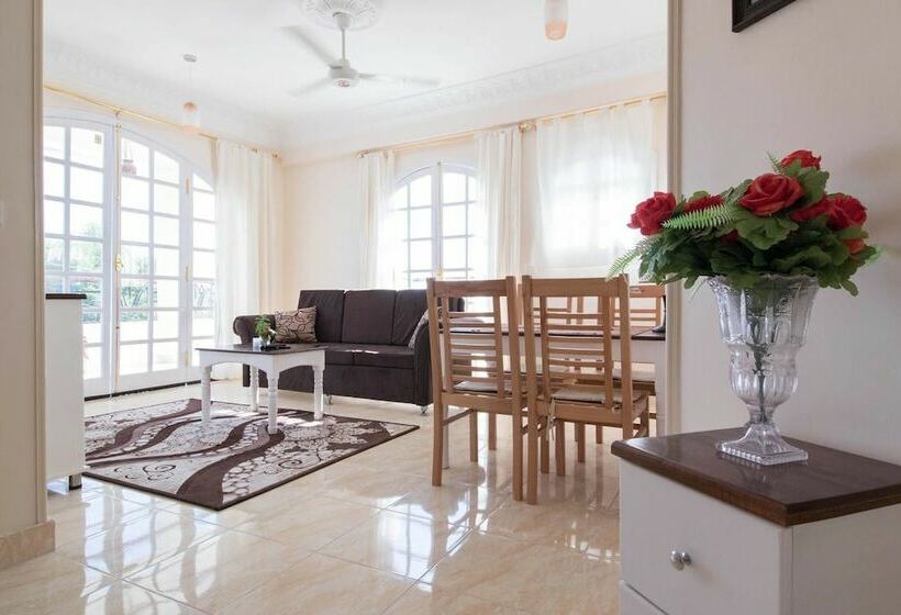 خانه 2 خوابه, Lotus Lis House